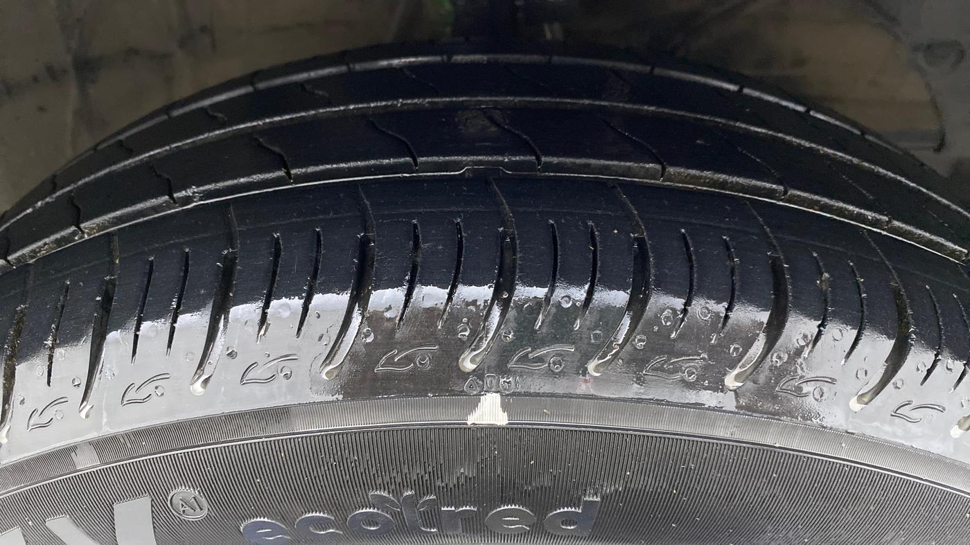 2020 Maruti Baleno DELTA 1.2 K12, Petrol, Manual, 46,515 km, Right Front Tyre Tread