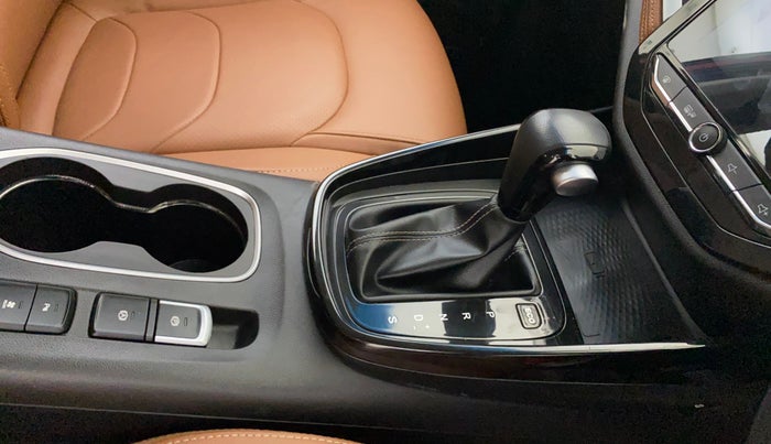 2021 MG HECTOR PLUS SHARP 1.5 PETROL TURBO CVT 6-STR, Petrol, Automatic, 23,427 km, Gear Lever