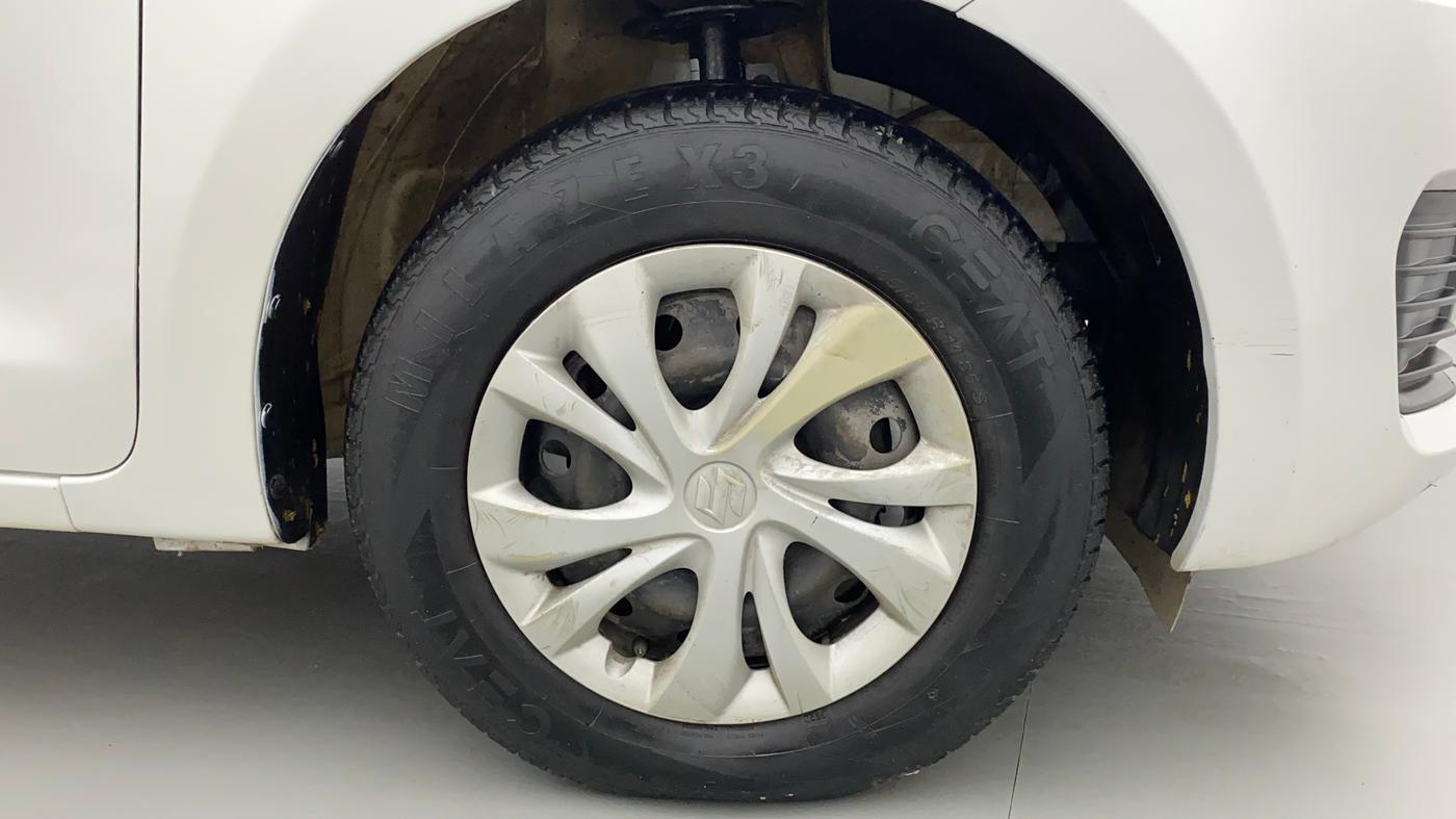 2019 Maruti Swift VXI, Petrol, Manual, 89,817 km, Right Front Wheel