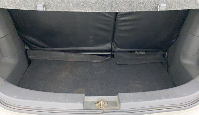 2014 Maruti Ritz ZXI, Petrol, Manual, 29,480 km, Boot Inside