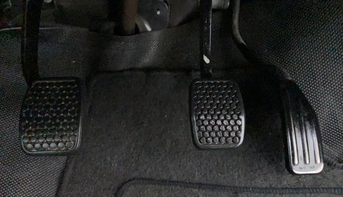 2014 Maruti Alto K10 VXI P, Petrol, Manual, 33,869 km, Pedals