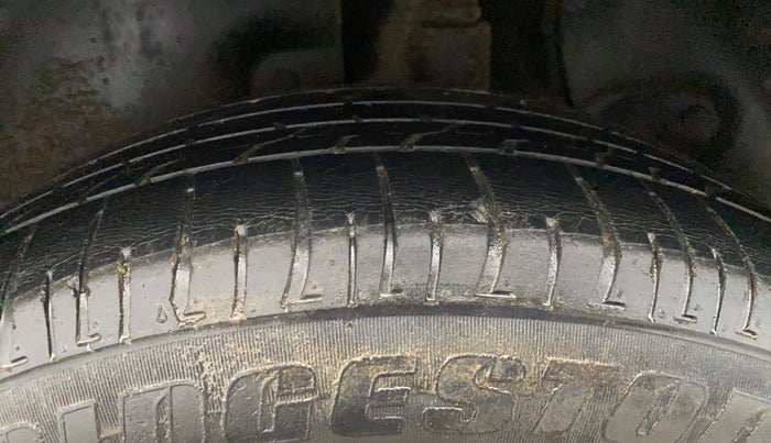 2016 Hyundai Creta SX PLUS 1.6 PETROL, Petrol, Manual, 57,615 km, Left Rear Tyre Tread