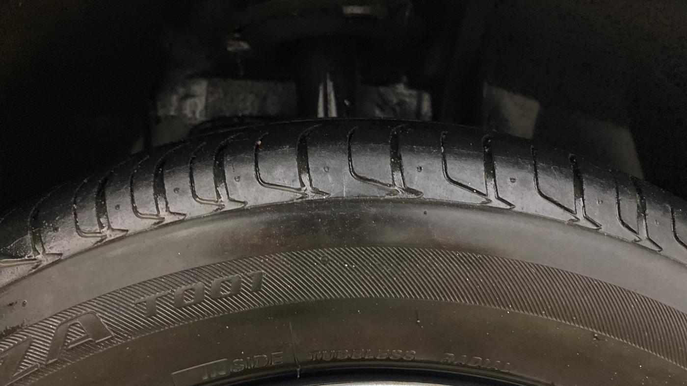 2023 Tata NEXON XM PLUS SUNROOF PETROL, Petrol, Manual, 40,603 km, Right Front Tyre Tread