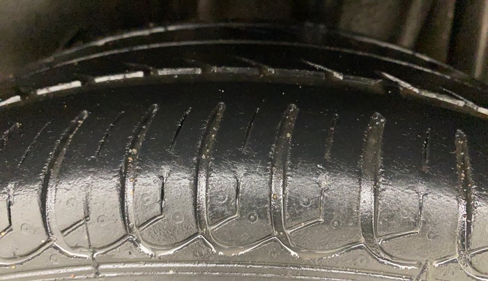 2018 Tata Tiago XZ PETROL, Petrol, Manual, 31,783 km, Left Rear Tyre Tread