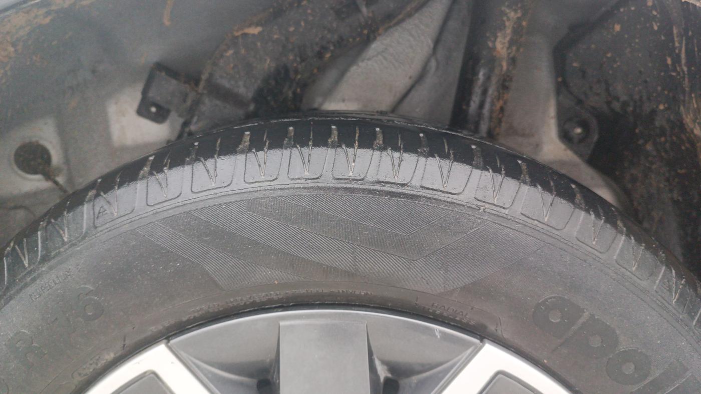 2022 Hyundai VENUE S (O) 1.0 TURBO IMT, Petrol, Manual, 60,917 km, Left Rear Tyre Tread
