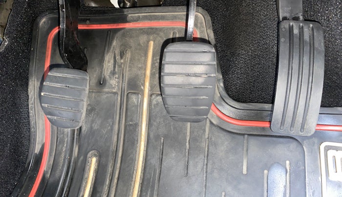 2017 Renault Duster RXL PETROL, Petrol, Manual, 34,281 km, Pedals