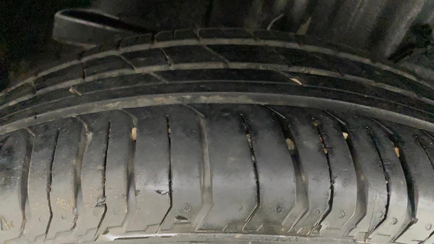 2022 Tata PUNCH ACCOMPLISHED MT, Petrol, Manual, 22,585 km, Right Rear Tyre Tread