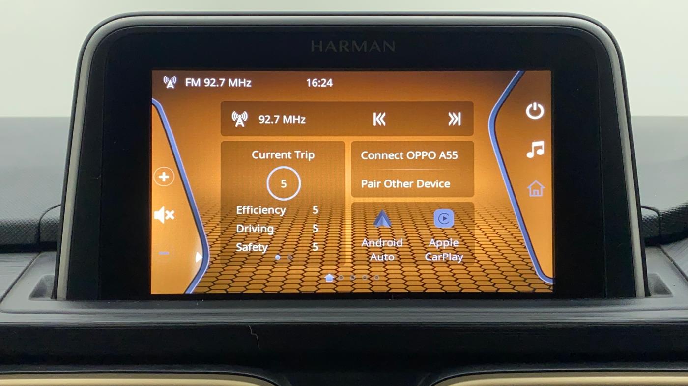 2022 Tata PUNCH ACCOMPLISHED MT, Petrol, Manual, 22,585 km, Infotainment System