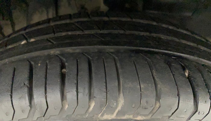 2022 Tata PUNCH ACCOMPLISHED MT, Petrol, Manual, 22,585 km, Right Front Tyre Tread