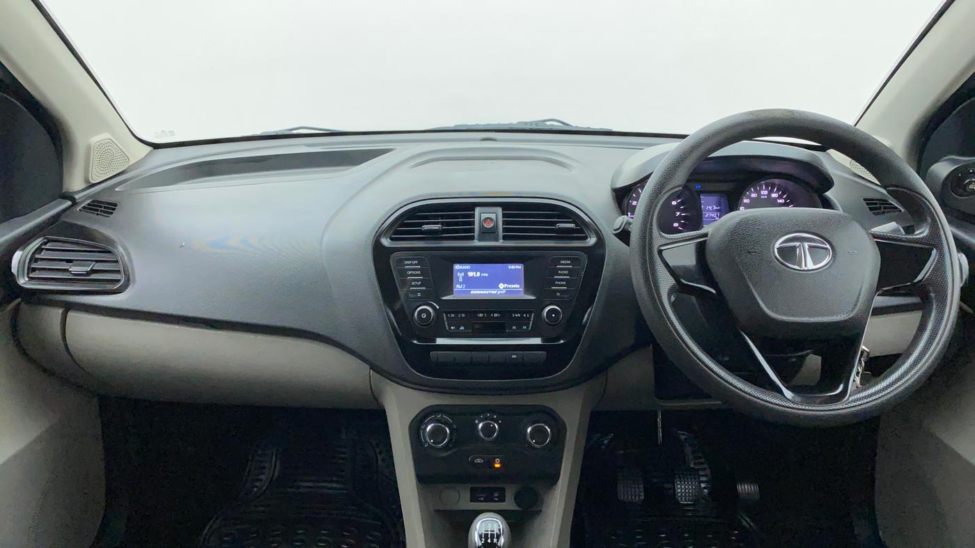 2018 Tata Tiago XT 1.2 REVOTRON, Petrol, Manual, 47,413 km, Dashboard