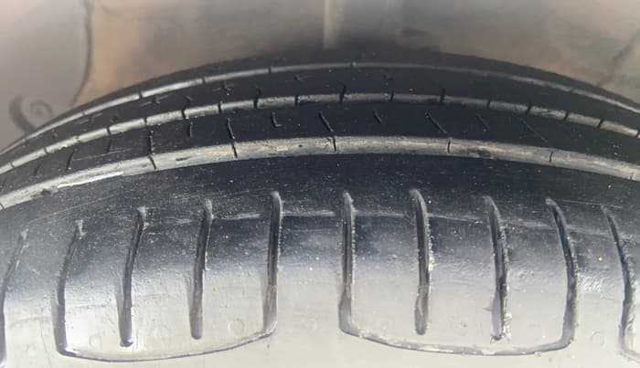 2014 Hyundai Xcent S 1.2, Petrol, Manual, 58,929 km, Left Front Tyre Tread