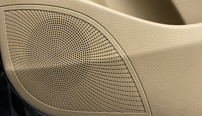 2017 Hyundai Eon ERA PLUS, Petrol, Manual, 5,299 km, Speaker