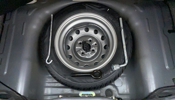 2017 Hyundai Eon ERA PLUS, Petrol, Manual, 5,299 km, Spare Tyre