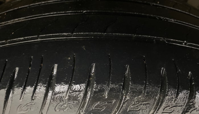 2020 Hyundai VENUE SX PLUS 1.0 TURBO DCT, Petrol, Automatic, 66,016 km, Right Rear Tyre Tread