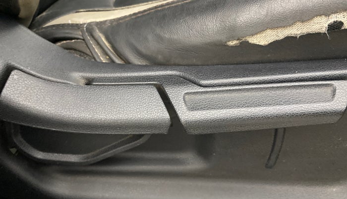 2020 Hyundai VENUE SX PLUS 1.0 TURBO DCT, Petrol, Automatic, 66,016 km, Driver Side Adjustment Panel