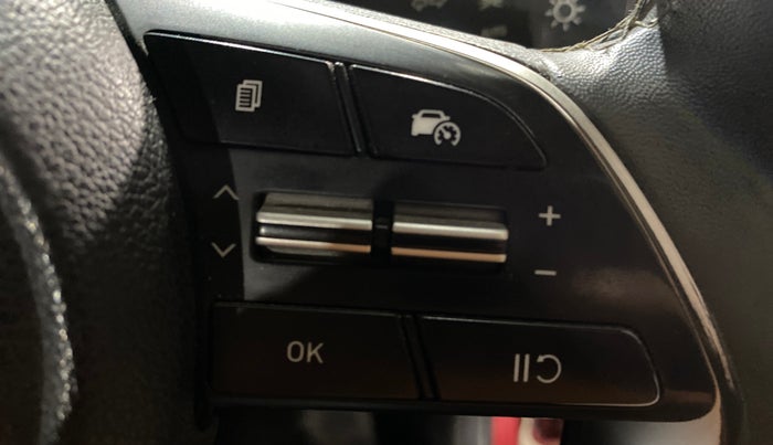 2022 Hyundai VENUE SX 1.5 CRDI DUAL TONE, Diesel, Manual, 84,540 km, Adaptive Cruise Control