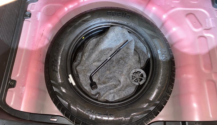 2022 Hyundai VENUE SX 1.5 CRDI DUAL TONE, Diesel, Manual, 84,540 km, Spare Tyre