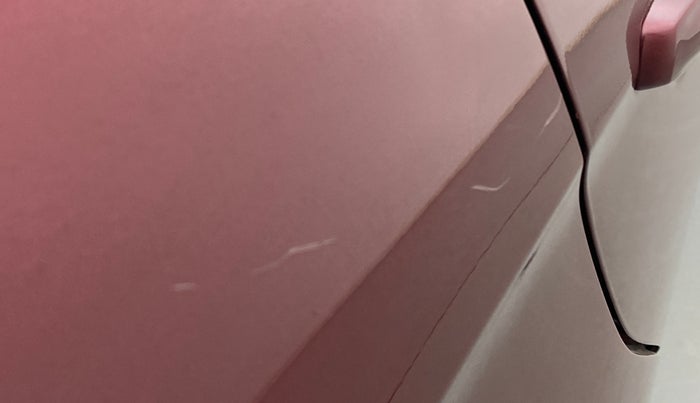 2014 Maruti Ciaz VXI+AT, Petrol, Automatic, 86,576 km, Right quarter panel - Minor scratches