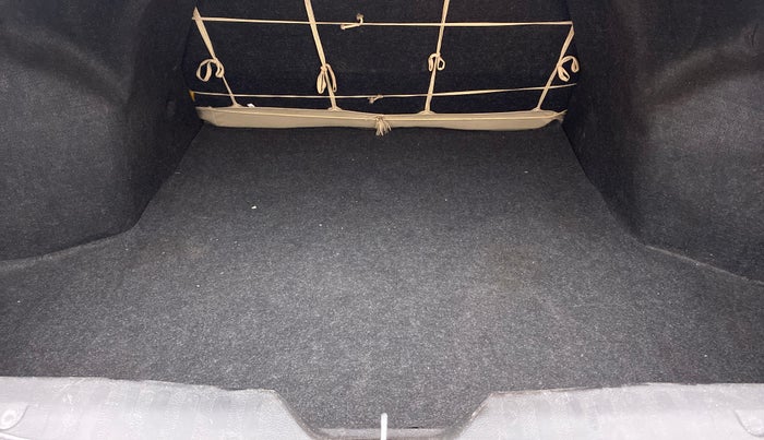 2014 Maruti Ciaz VXI+AT, Petrol, Automatic, 86,576 km, Boot Inside