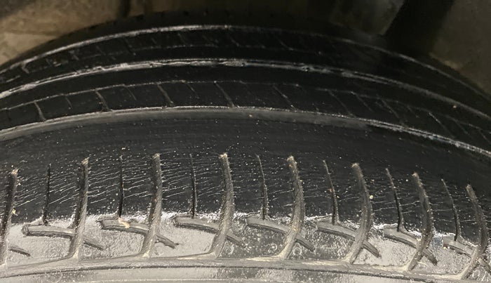 2017 Maruti Baleno DELTA 1.2 K12, Petrol, Manual, 66,058 km, Left Rear Tyre Tread