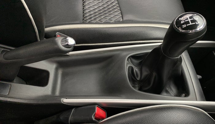 2017 Maruti Baleno DELTA 1.2 K12, Petrol, Manual, 66,058 km, Gear Lever