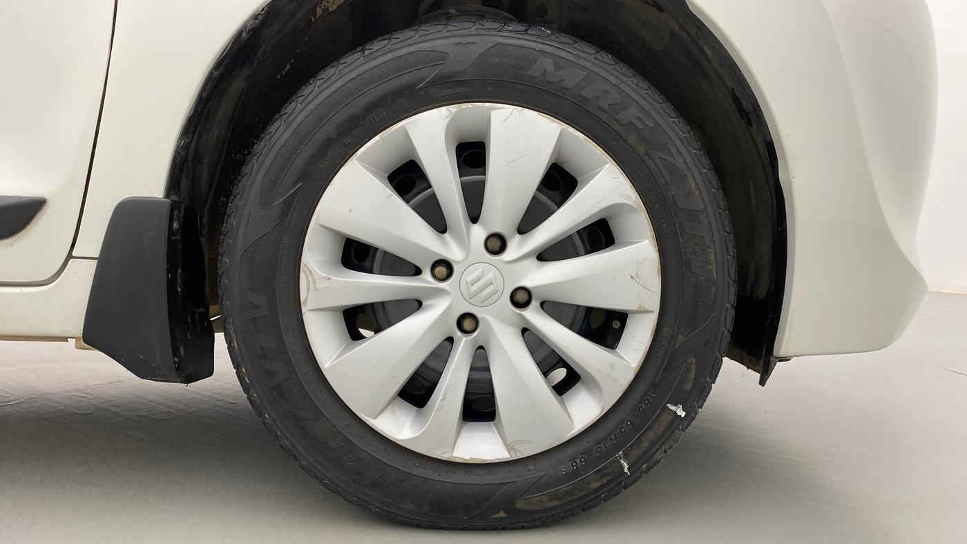 2017 Maruti Baleno DELTA 1.2 K12, Petrol, Manual, 66,058 km, Right Front Wheel