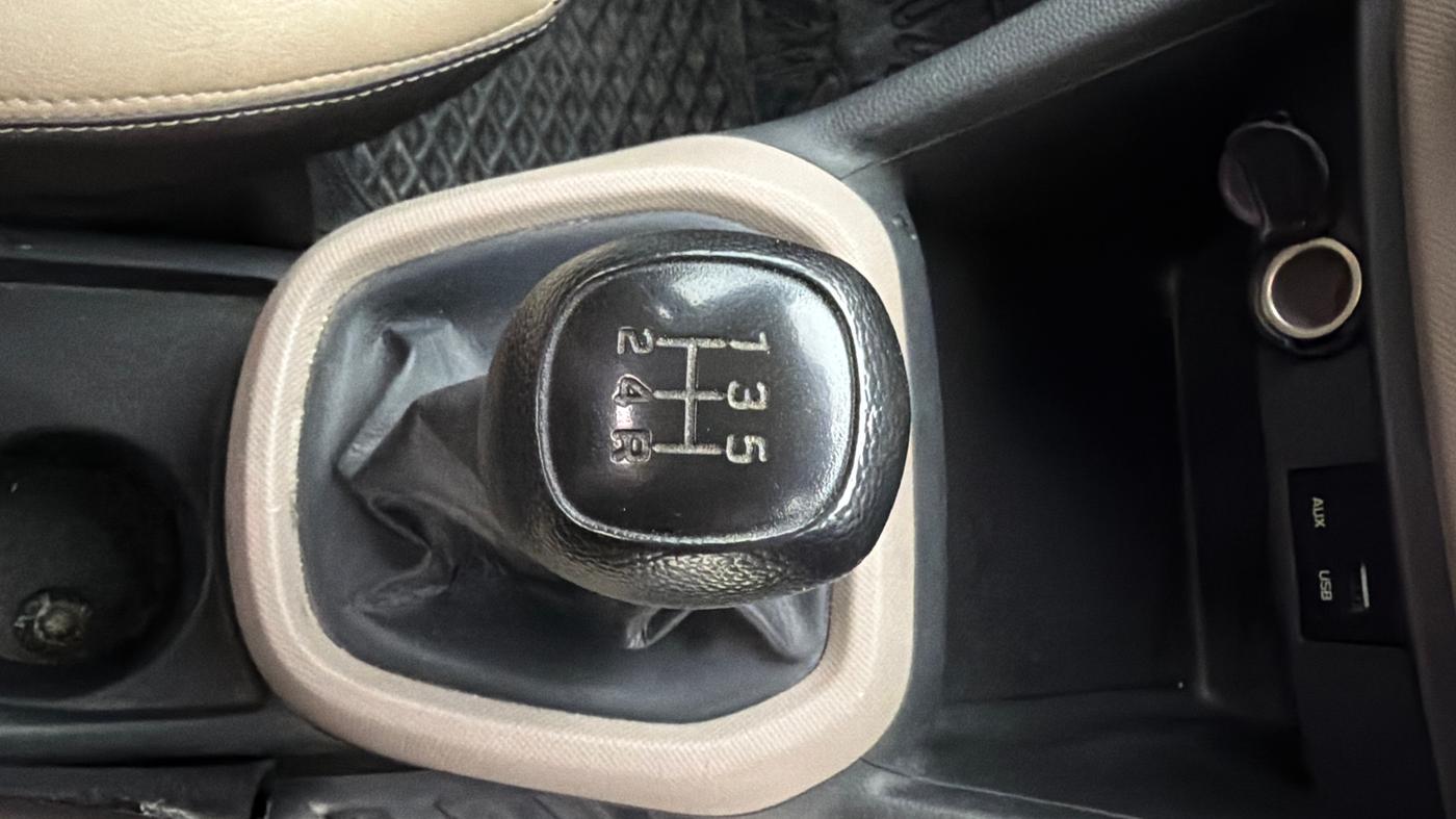 2019 Hyundai Grand i10 MAGNA 1.2 KAPPA VTVT, Petrol, Manual, 50,600 km, Gear Lever