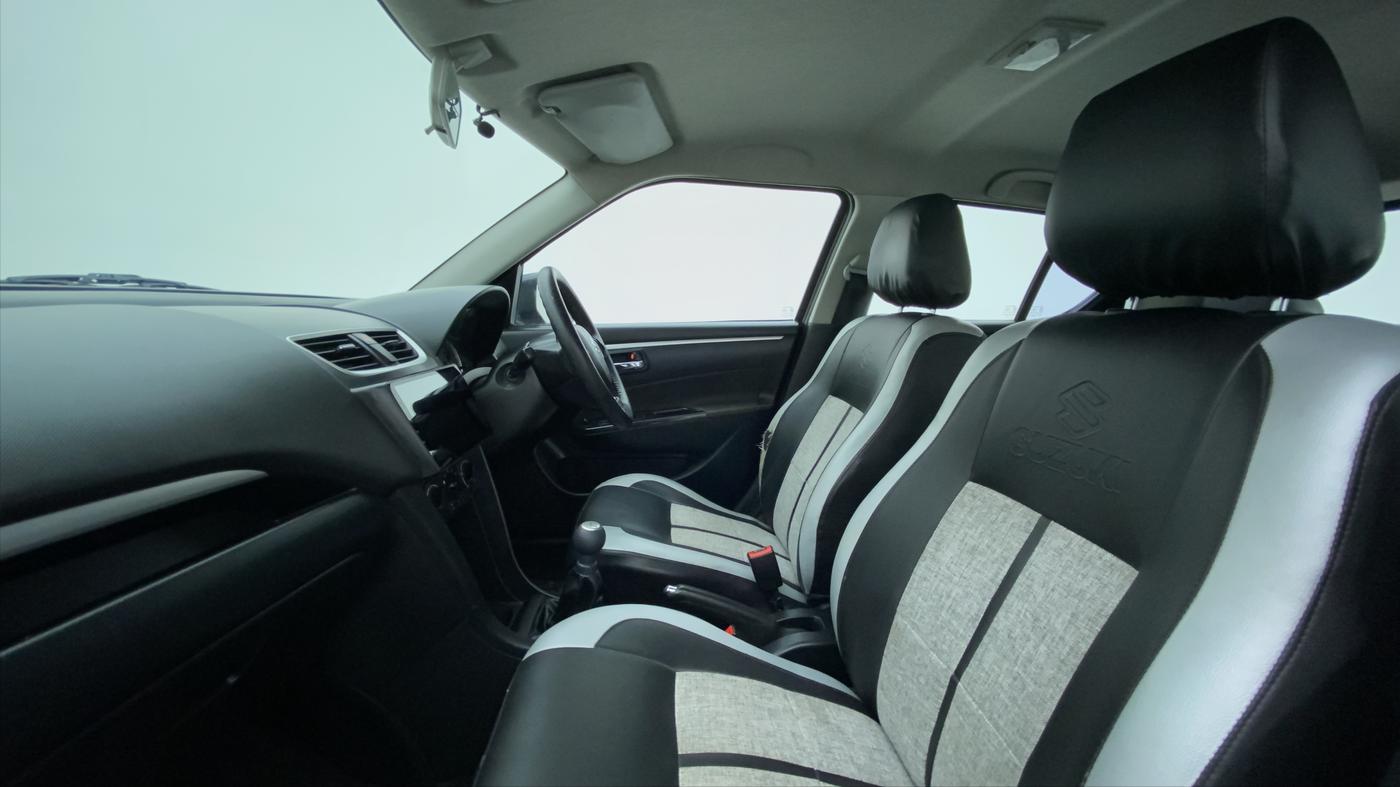 2014 Maruti Swift VXI D, Petrol, Manual, 61,216 km, Right Side Front Door Cabin