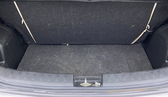 2014 Maruti Swift VXI D, Petrol, Manual, 61,216 km, Boot Inside