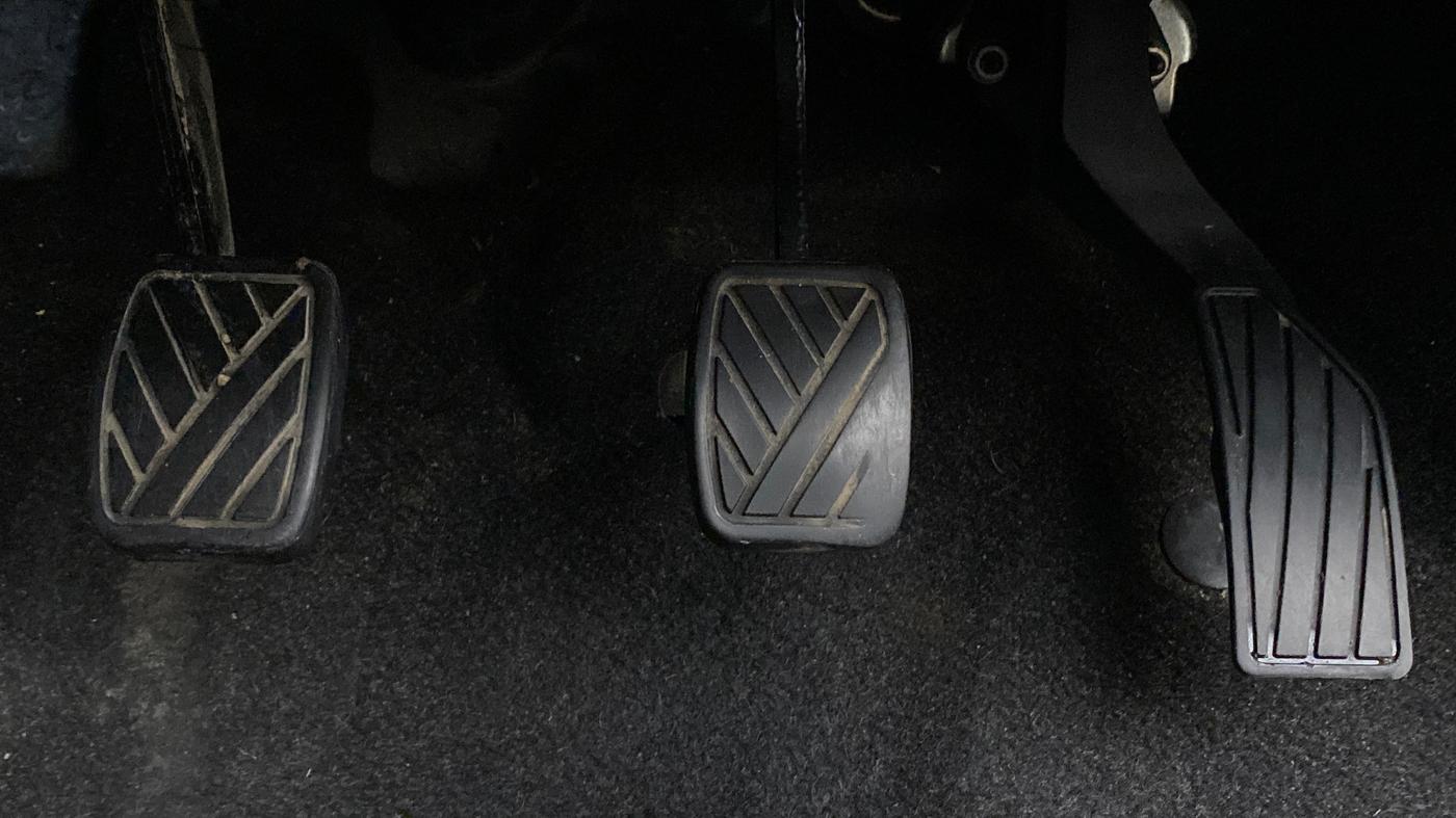 2014 Maruti Swift VXI D, Petrol, Manual, 61,216 km, Pedals