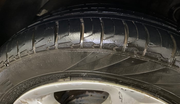 2017 Hyundai Elite i20 ASTA 1.2, Petrol, Manual, 47,311 km, Right Rear Tyre Tread