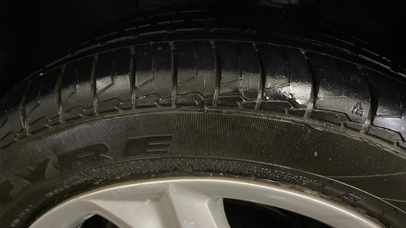 2017 Hyundai Elite i20 ASTA 1.2, Petrol, Manual, 47,311 km, Left Front Tyre Tread