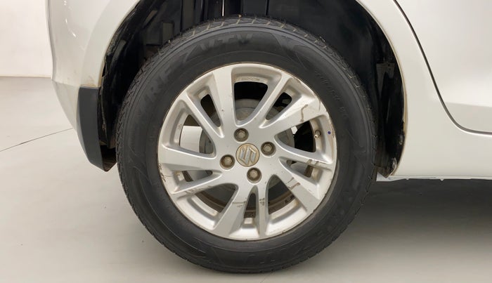 2014 Maruti Swift ZDI, Diesel, Manual, 79,446 km, Right Rear Wheel