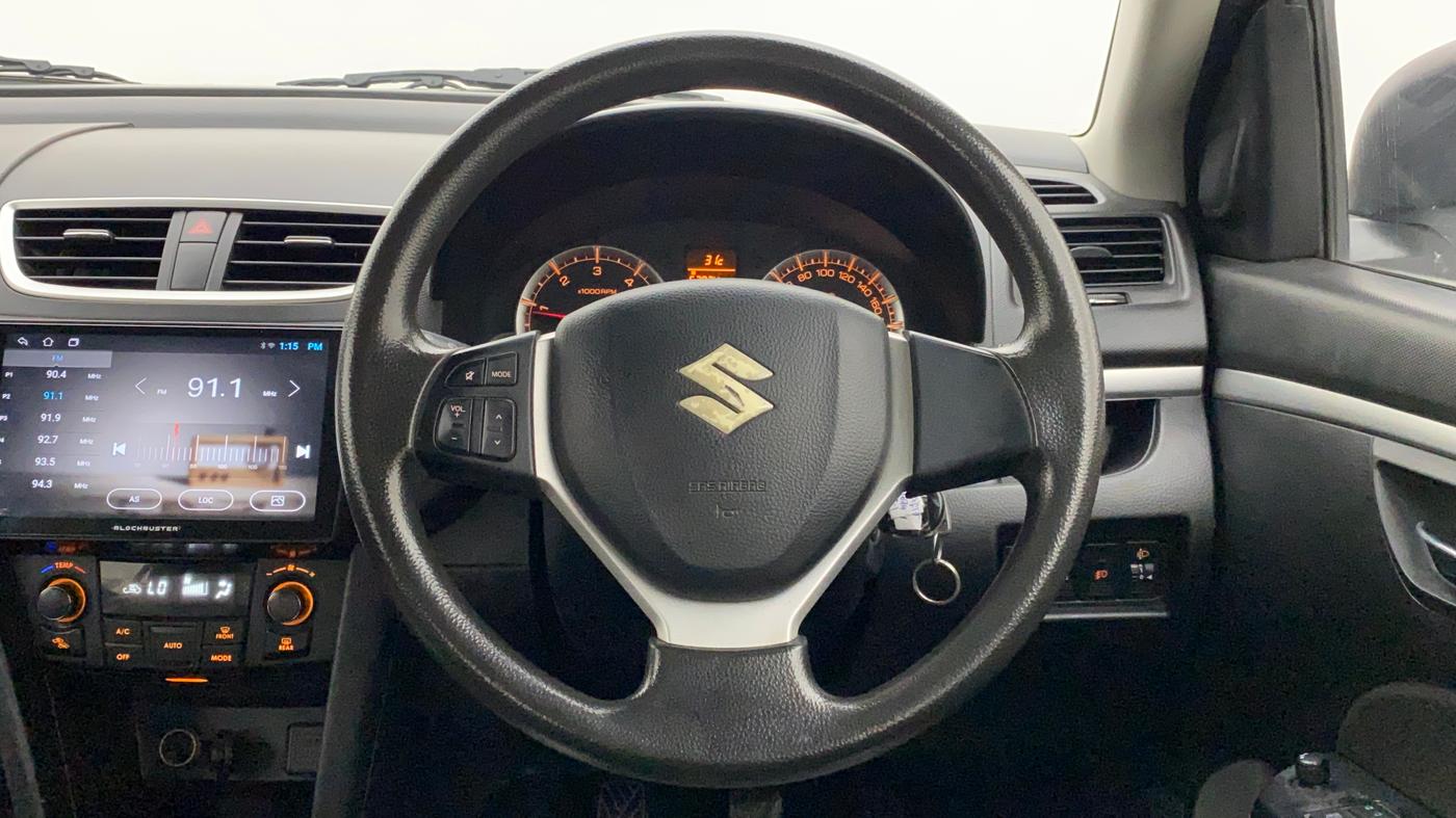 2014 Maruti Swift ZDI, Diesel, Manual, 79,446 km, Steering Wheel Close Up