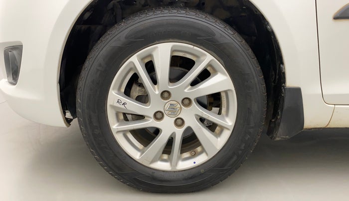 2014 Maruti Swift ZDI, Diesel, Manual, 79,446 km, Left Front Wheel