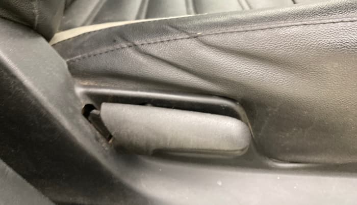 2015 Maruti Swift VXI, Petrol, Manual, 60,951 km, Driver Side Adjustment Panel