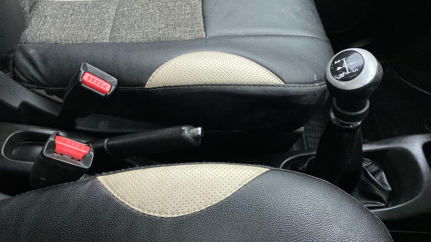 2014 Maruti Wagon R 1.0 VXI, Petrol, Manual, 20,351 km, Gear Lever
