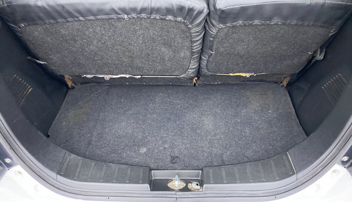 2014 Maruti Wagon R 1.0 VXI, Petrol, Manual, 20,351 km, Boot Inside