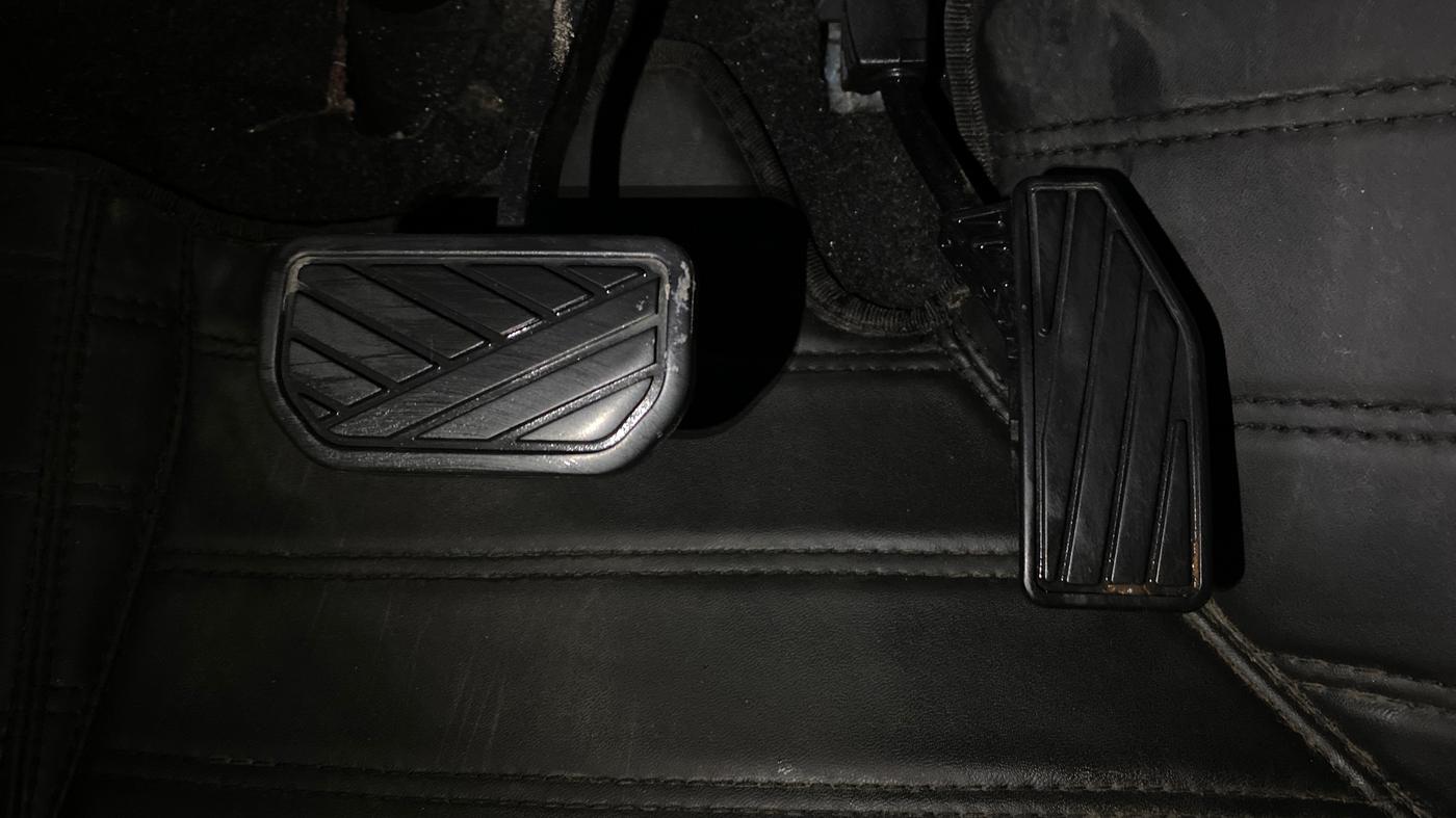 2023 Maruti FRONX DELTA PLUS 1.2L AGS, Petrol, Automatic, 56,506 km, Pedals