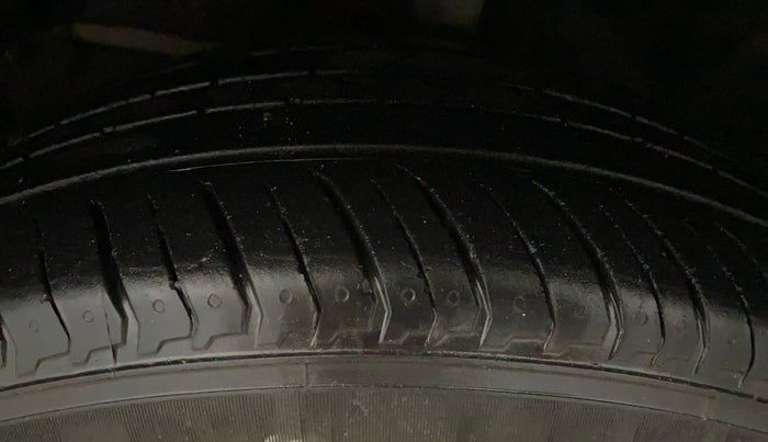 2017 Honda WR-V 1.2L I-VTEC VX MT, Petrol, Manual, 82,030 km, Left Front Tyre Tread