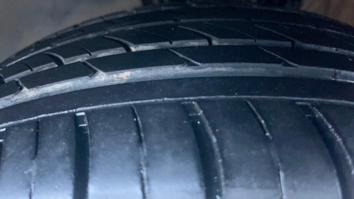 2017 Volkswagen Polo HIGHLINE PLUS 1.2(16 ALLOY, Petrol, Manual, 84,147 km, Left Front Tyre Tread