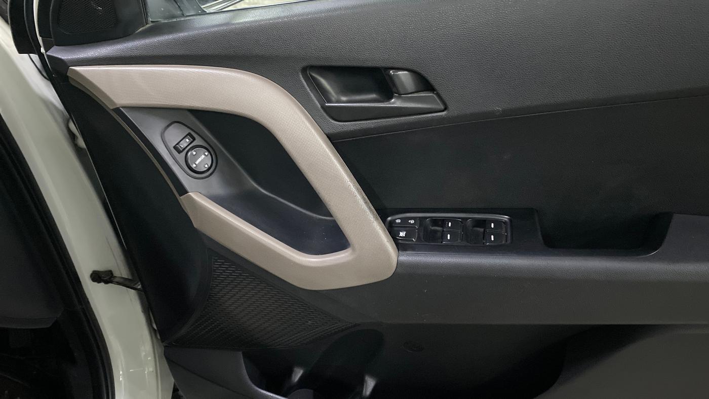 2017 Hyundai Creta E PLUS 1.6 PETROL, Petrol, Manual, 88,846 km, Driver Side Door Panels Control