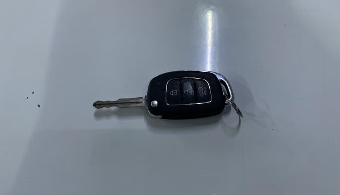 2017 Hyundai Creta E PLUS 1.6 PETROL, Petrol, Manual, 88,846 km, Key Close Up