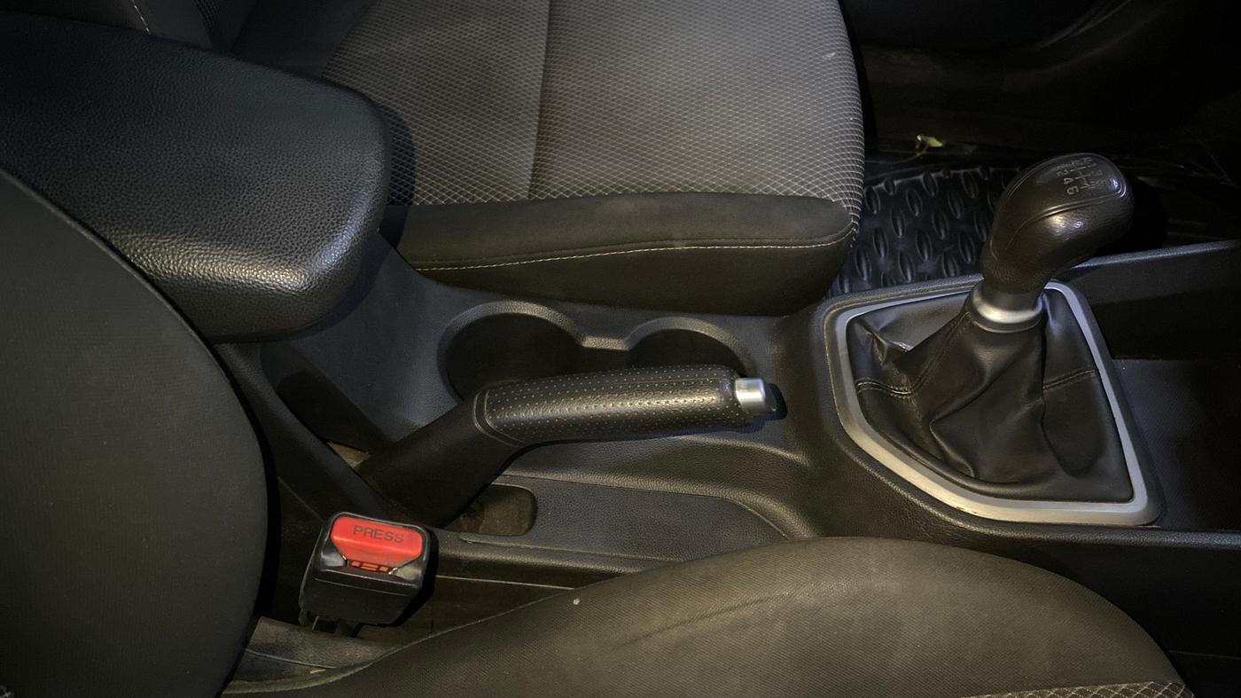 2017 Hyundai Creta E PLUS 1.6 PETROL, Petrol, Manual, 88,846 km, Gear Lever