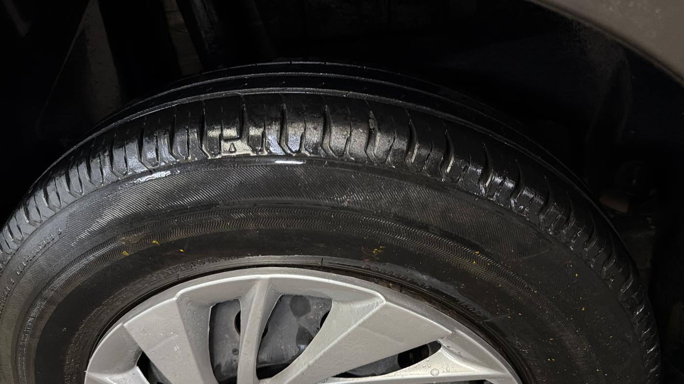 2019 Maruti Dzire VXI, Petrol, Manual, 40,602 km, Right Rear Tyre Tread