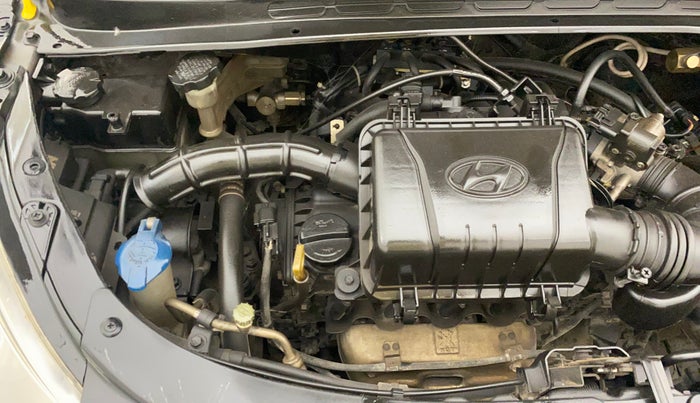 2013 Hyundai i10 MAGNA 1.1, CNG, Manual, 94,389 km, Engine View - Right