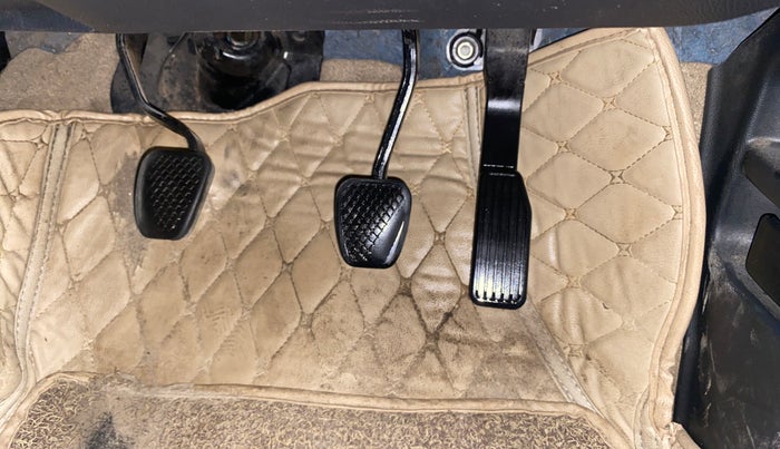 2014 Honda City 1.5L I-VTEC S MT, Petrol, Manual, 1,05,375 km, Pedals