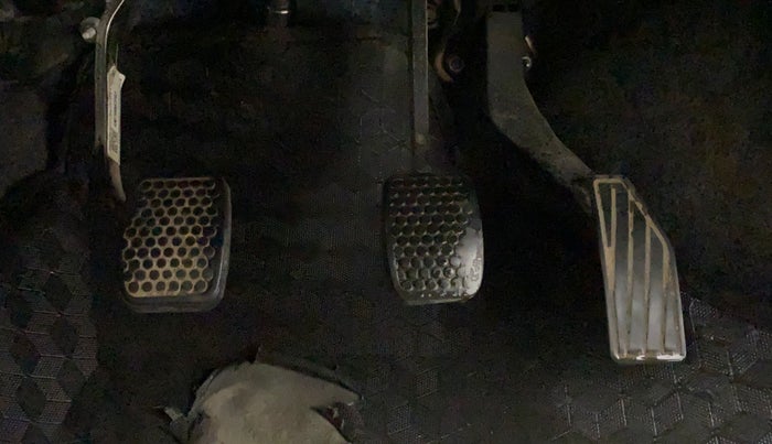 2022 Maruti Alto VXI, Petrol, Manual, 34,574 km, Pedals