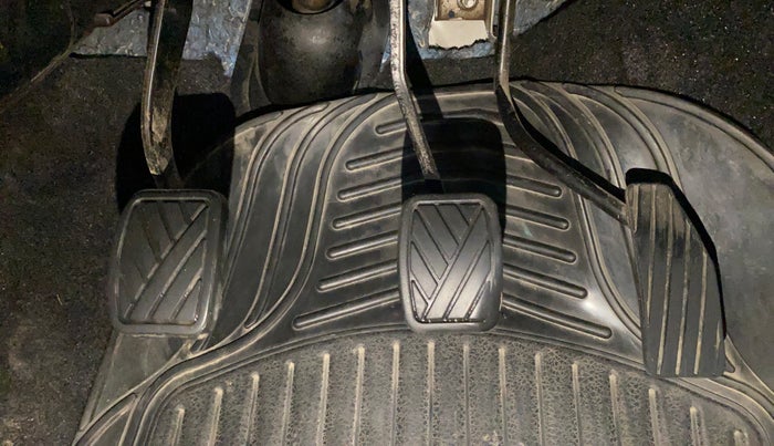 2018 Maruti Wagon R 1.0 LXI CNG, CNG, Manual, 79,463 km, Pedals