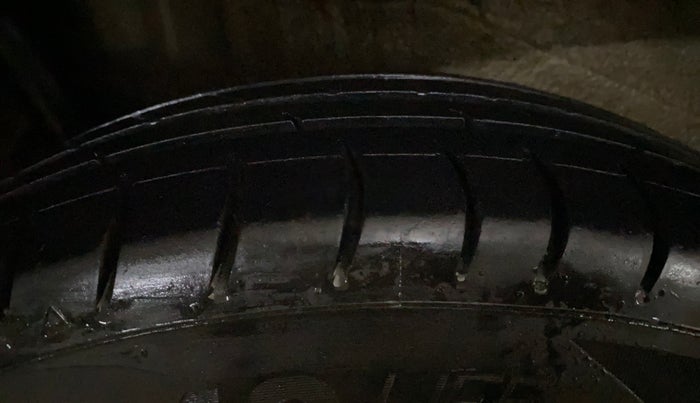 2018 Maruti Wagon R 1.0 LXI CNG, CNG, Manual, 79,463 km, Right Rear Tyre Tread